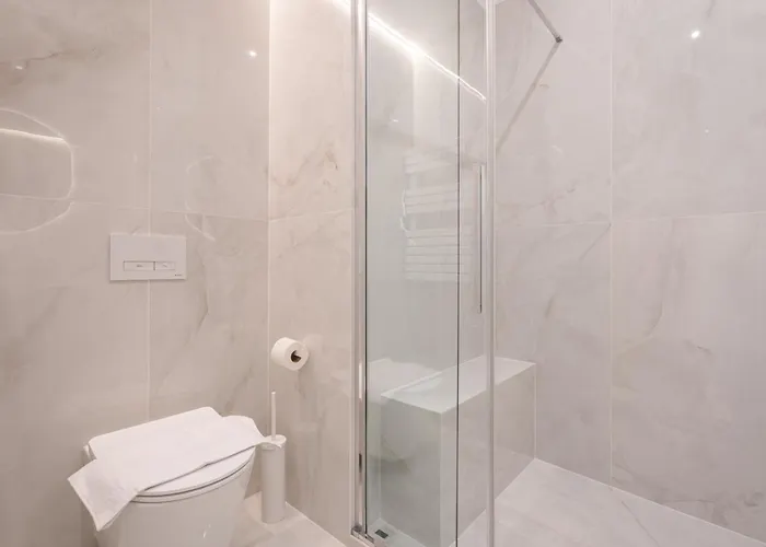 W8 - Wesselenyi Stylish - Location By Bqa דירה *